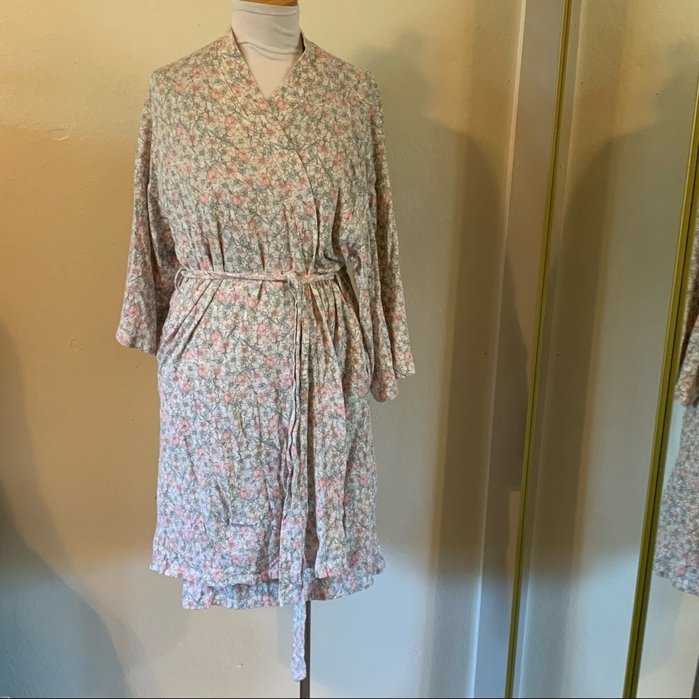 Motherhood Maternity Floral Sleepwear Robe Size PM